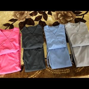 Set of 4 Grey’s Anatomy Women’s Scrubs